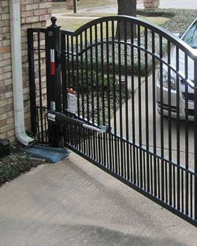 Automatic-Gate-Opener-For-Your-Car-Driveway